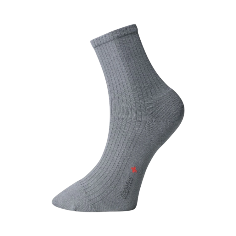 Obrázok z Ponožky s jemným zovretím lemu - s mikroplyšom v päte a špičke - tmavo šedé - Ovecha